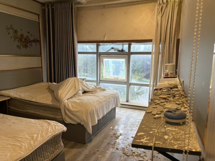 1760166863954703 1760166863954703